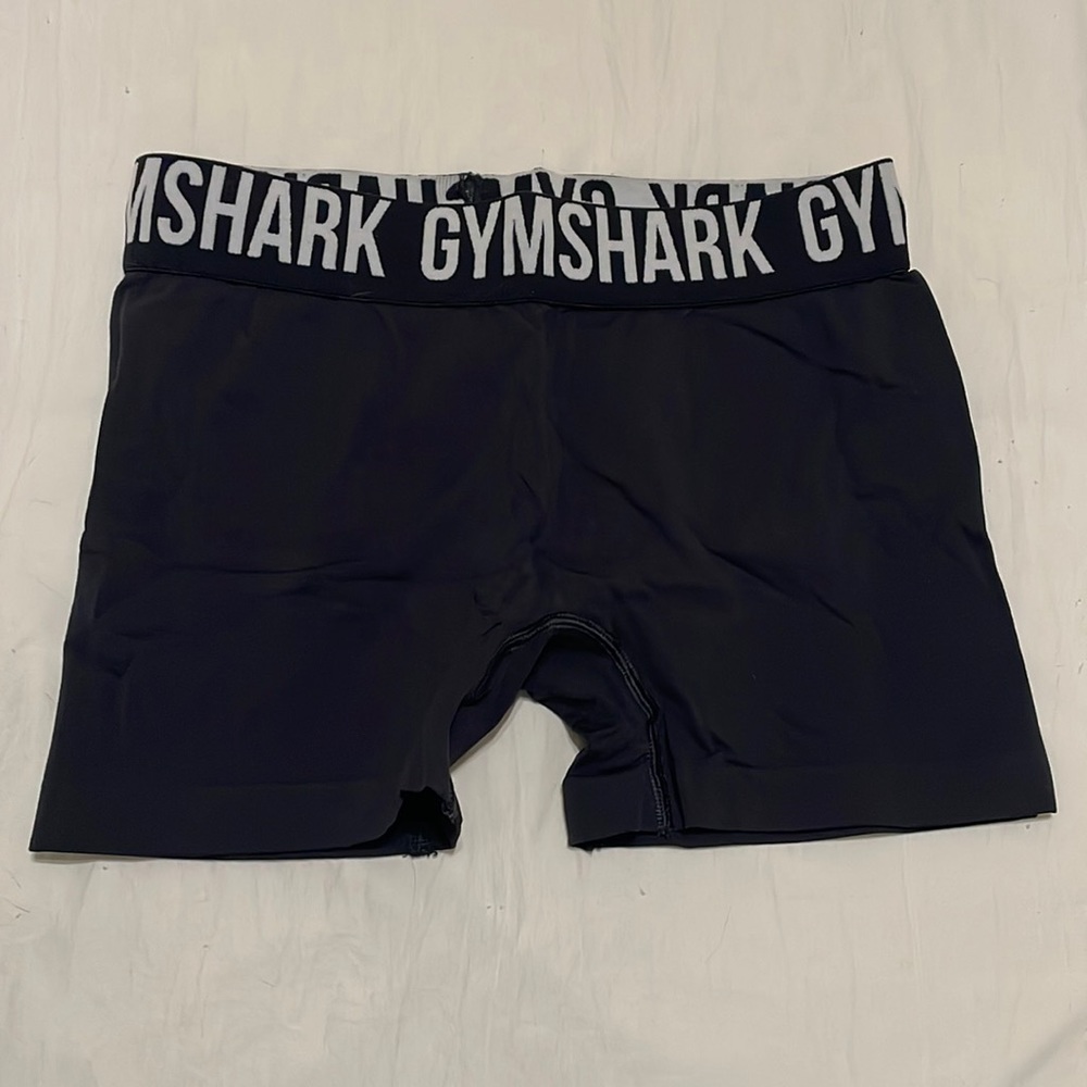 GYMSHARK SHORTS